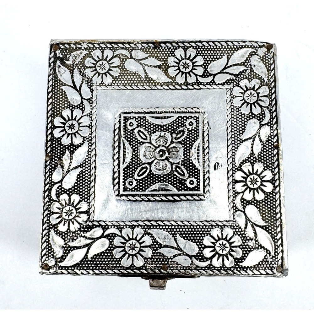 Vintage Silver‎ Tone Floral Jewelry Trinket Box Blue Velvet Lined Small